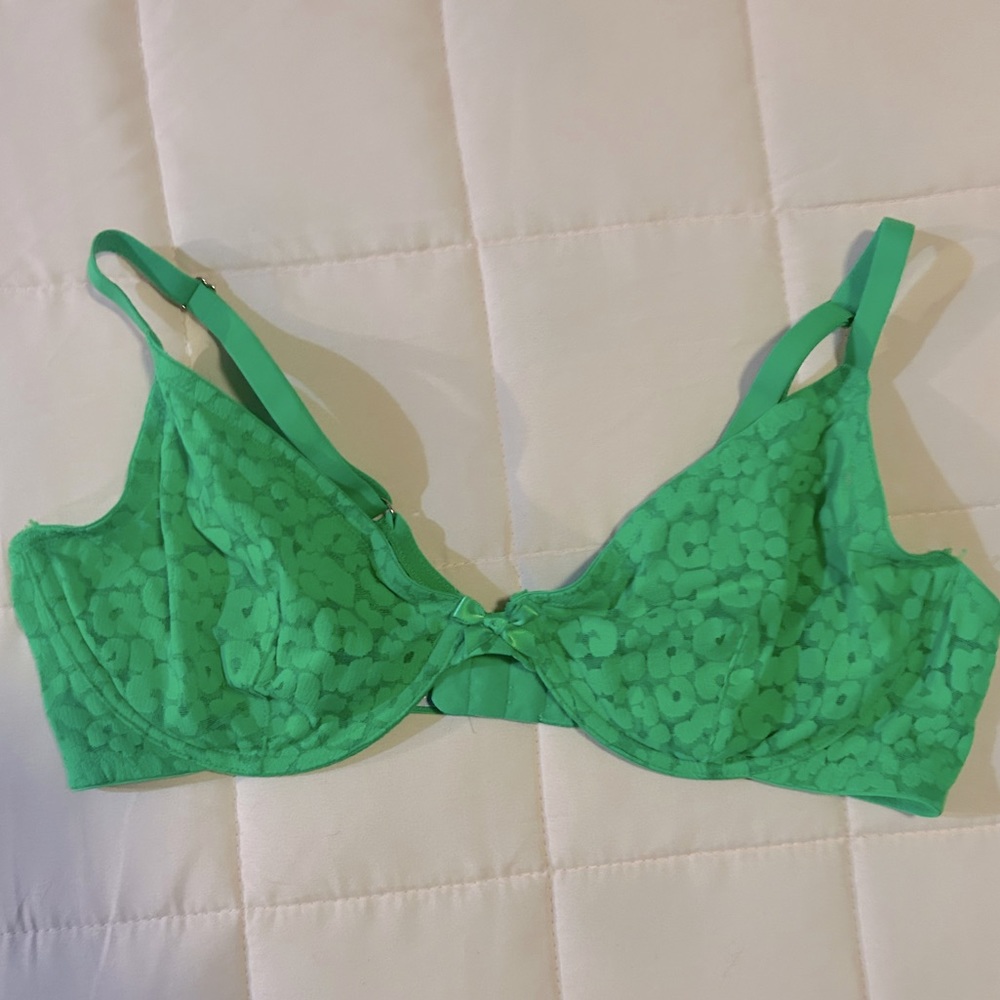 Savage X Fenty Green cheetah lightly lined bra